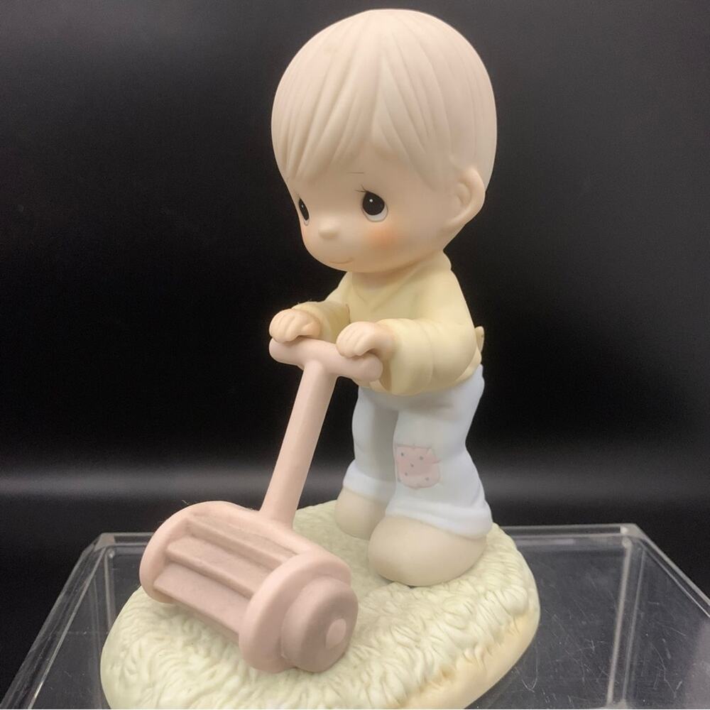 1989 Precious Moments Figurine